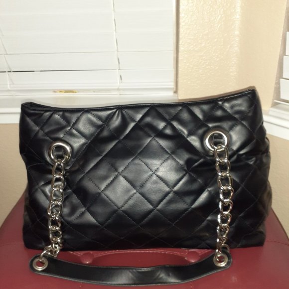 Kenneth Cole Reaction Quilted Bag - Black - Picture 3 of 4